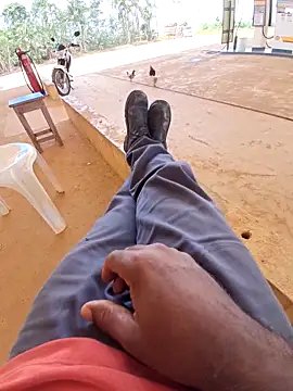 Snapshot of Negodabenga chatting on 11/17/25, 04:44 Negodabenga online show from 11/17/25, 04:44