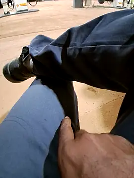 Snapshot of Negodabenga chatting on 11/14/25, 12:14 Negodabenga online show from 11/14/25, 12:14