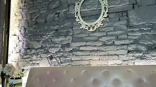 shygurl18 online show from 11/30/25, 06:58