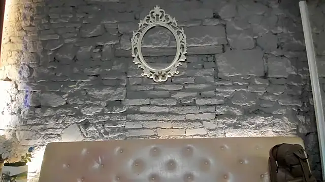 shygurl18 online show from 02/02/26, 06:01