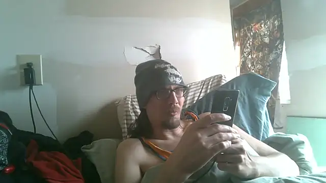 Snapshot of dandonn chatting on 02/17/26, 07:00 dandonn online show from 02/17/26, 07:00