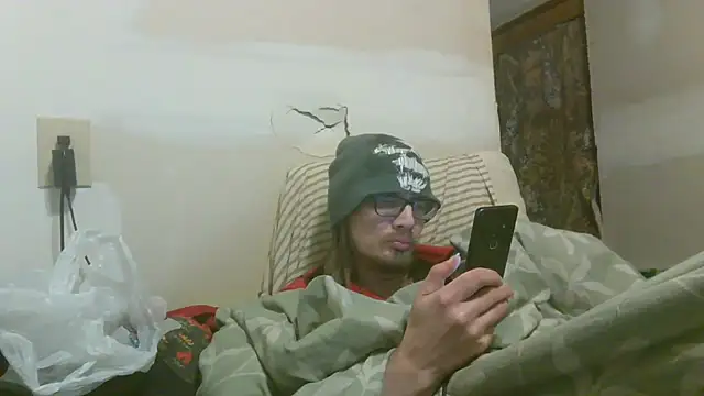 Snapshot of dandonn chatting on 02/13/26, 10:26 dandonn online show from 02/13/26, 10:26