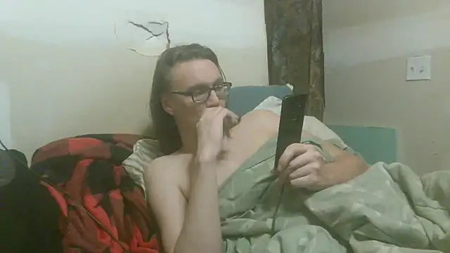 Snapshot of dandonn chatting on 05/07/26, 01:21 dandonn online show from 05/07/26, 01:21
