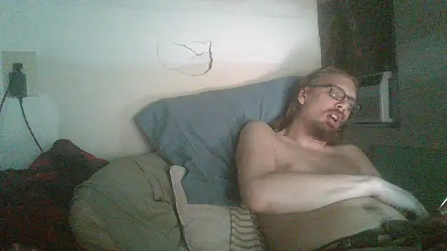Snapshot of dandonn chatting on 05/18/26, 09:36 dandonn online show from 05/18/26, 09:36