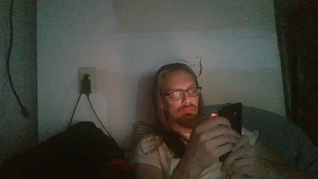 Snapshot of dandonn chatting on 04/28/26, 02:38 dandonn online show from 04/28/26, 02:38