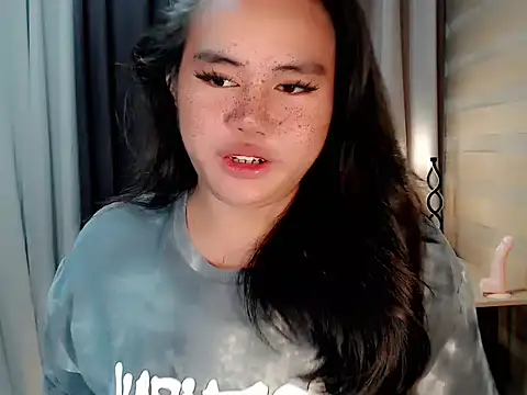 Snapshot of ursexy_ceciliaxx chatting on 10/14/25, 04:07 ursexy ceciliaxx online show from 10/14/25, 04:07