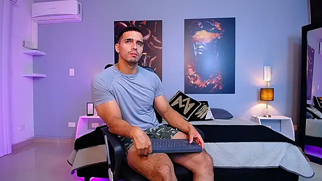 ChristopherBlack  online show from 09/18/25, 01:36