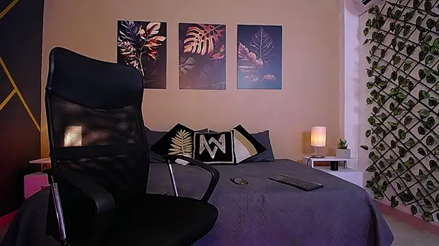 ChristopherBlack  online show from 02/14/26, 01:22