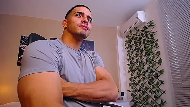 ChristopherBlack  online show from 11/17/25, 01:15