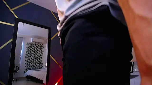 ChristopherBlack  online show from 10/16/25, 01:08