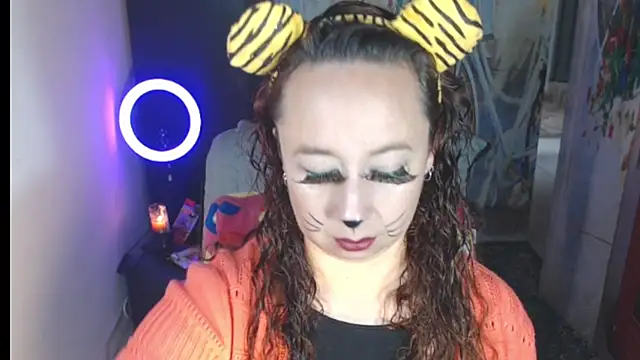 Milf Valeria online show from 10/31/25, 02:24