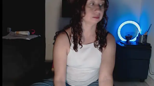 Milf Valeria online show from 02/03/26, 06:57