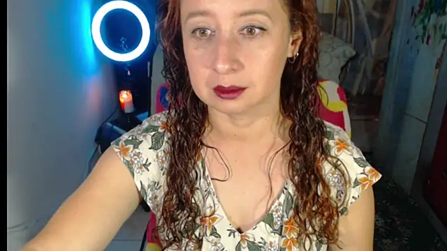 Milf Valeria online show from 10/28/25, 02:38