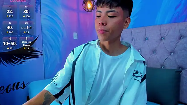 MaxiWildd online show from 04/03/26, 01:17