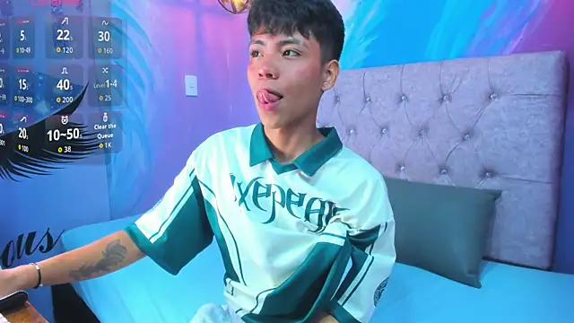 MaxiWildd online show from 03/30/26, 06:42