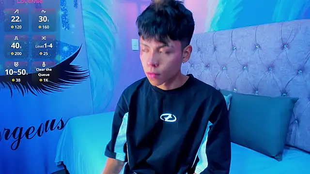 MaxiWildd online show from 03/28/26, 01:12