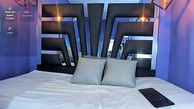 Snapshot of anne-brown13 chatting on 11/19/25, 06:30 anne-brown13 online show from 11/19/25, 06:30