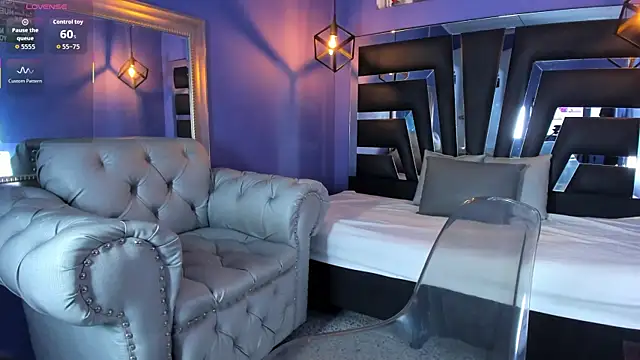 Snapshot of anne-brown13 chatting on 10/30/25, 07:22 anne-brown13 online show from 10/30/25, 07:22