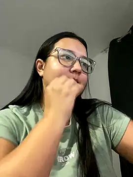 Kyleighc online show from 10/26/25, 12:55