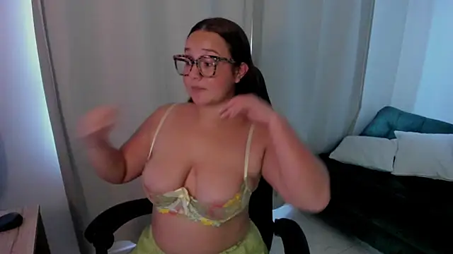 Snapshot of Kyleighc chatting on 04/01/26, 10:18 Kyleighc online show from 04/01/26, 10:18