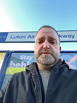 Dilfcam101 online show from 11/17/25, 09:13