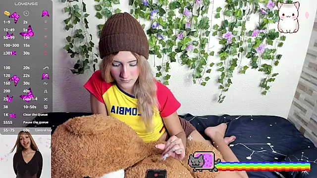 Amy Moonlight online show from 11/24/25, 10:10