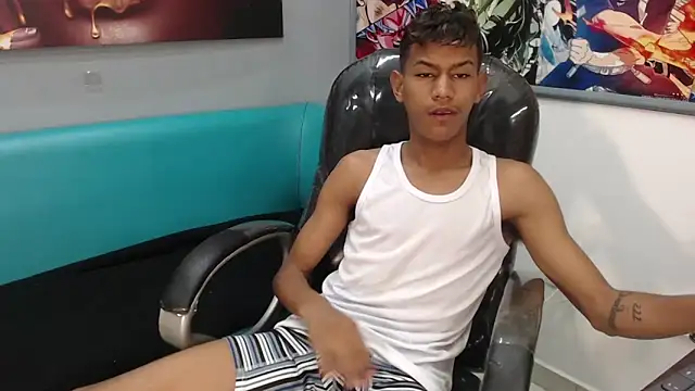 Snapshot of Rory_castro chatting on 02/19/26, 05:10 Rory castro online show from 02/19/26, 05:10