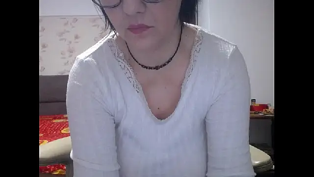 Mary x online show from 11/12/25, 03:54