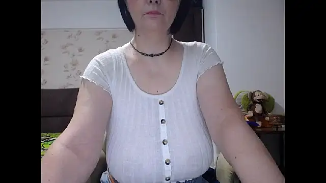 Snapshot of Mary_x chatting on 05/26/26, 03:26 Mary x online show from 05/26/26, 03:26