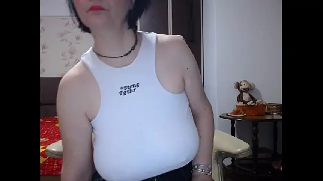 Snapshot of Mary_x chatting on 05/20/26, 03:25 Mary x online show from 05/20/26, 03:25