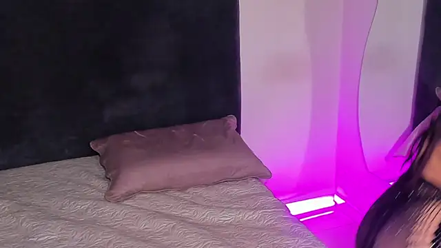 saramikaelson online show from 01/05/26, 10:57