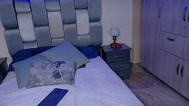 saramikaelson online show from 10/06/25, 09:15