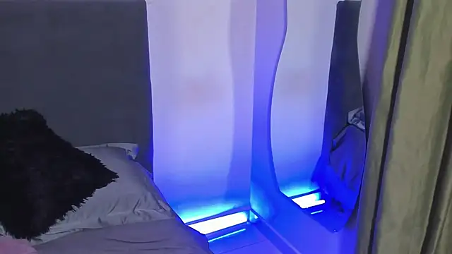 saramikaelson online show from 04/10/26, 12:17