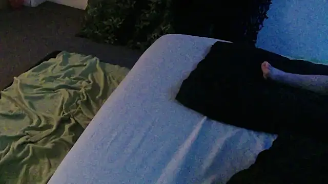 Wir2002Paar online show from 11/23/25, 09:08