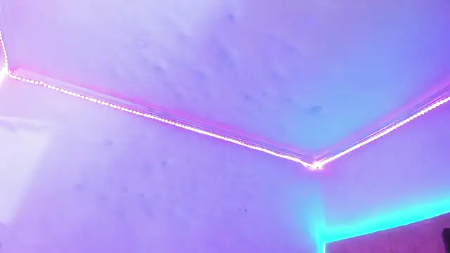 gabi steele online show from 10/11/25, 06:20