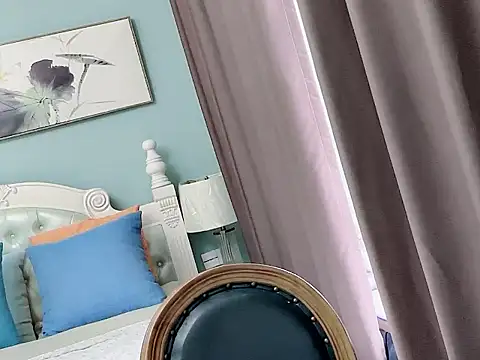 sarah111 online show from 10/22/25, 03:50