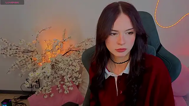 Adetta online show from 03/25/26, 02:44