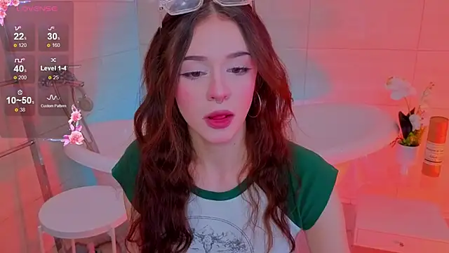 Adetta online show from 11/11/25, 11:16