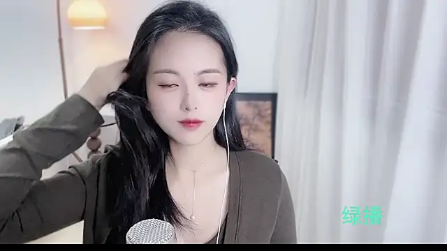 Musae7 online show from 10/25/25, 02:17