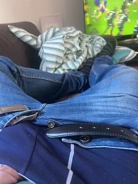 carapace31 online show from 12/14/25, 02:00