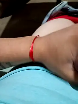 Aleeeeeeee 2001 online show from 04/21/26, 08:21