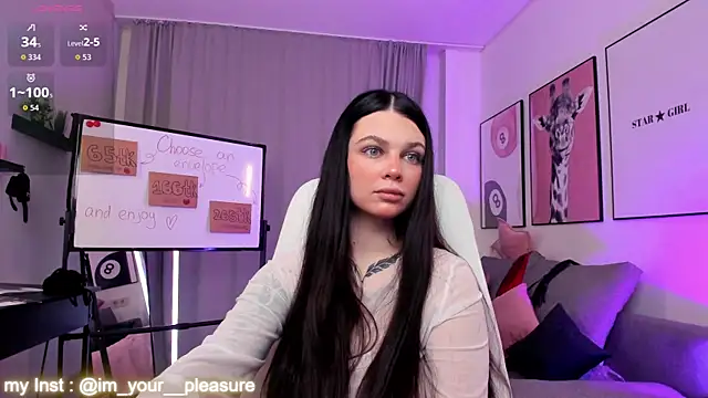 Michela Fruet online show from 12/02/25, 01:06