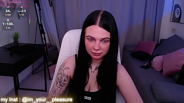 Michela Fruet online show from 02/17/26, 01:03