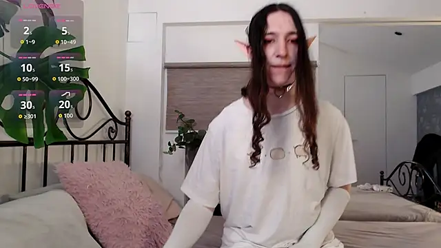 Snapshot of SilverMuse chatting on 03/21/26, 12:12 SilverMuse online show from 03/21/26, 12:12