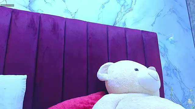 PrincePoppy online show from 10/27/25, 08:32