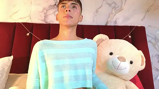 PrincePoppy online show from 10/02/25, 08:34