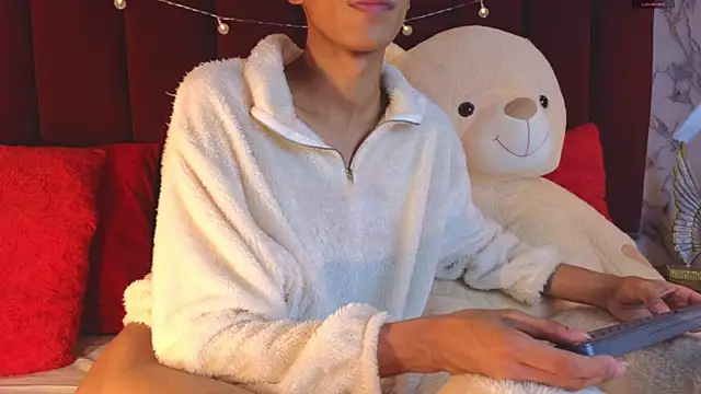 PrincePoppy online show from 10/16/25, 08:28