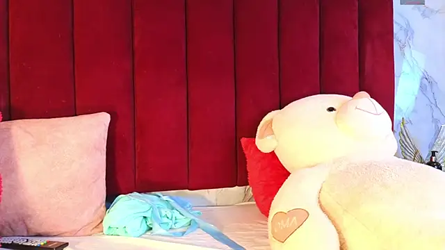 PrincePoppy online show from 11/13/25, 08:35