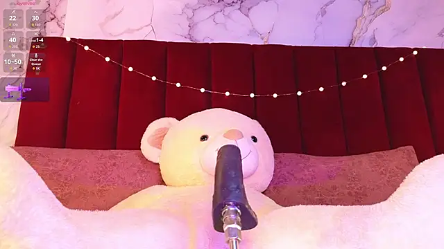 PrincePoppy online show from 11/21/25, 08:41