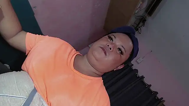 fallen angel08 online show from 12/15/25, 04:40